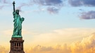 Freiheitsstatue in New York, Liberty Island. Am 28. Oktober 1886 wurde die Freiheitsstatue von New York auf Liberty Island eingeweiht. Was ihr noch nicht über Lady Liberty wusstet. | Bild: dpa/Bildagentur online