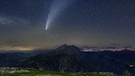 Komet Neowise Ende Juli 2020 am Monte Piano in den Dolomiten, fotografiert von Norbert Scantamburlo | Bild: Norbert Scantamburlo