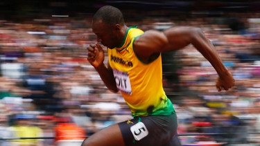 London 2012: Usain Bolt zu Beginn des 200-Meter-Laufs | Bild: picture-alliance/dpa
