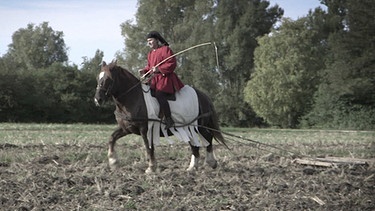 So pflügten die Bauern im Mittelalter | Bild: SWR