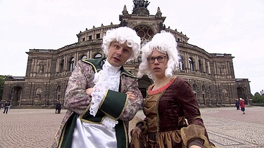 Ester und Andre vor der Semperoper in Dresden | Bild: Planet Schule