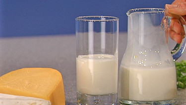 Milch und Käse | Bild: BR