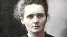 Marie Curie, 1917. Sie entdeckte radioaktive Elemente, erhielt Nobelpreise in Physik und Chemie und war die erste Professorin Frankreichs: Marie Curie war eine außergewöhnliche Wissenschaftlerin.  | Bild:  picture alliance / Heritage Imag