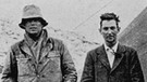 Das Mount-Everest-Expeditionsteam von 1924. Stehend ganz links Andrew Irvine und George Mallory. Geologe Noel Odell (stehend, Zweiter von rechts) war der letzte, der die beiden lebend gesehen hat. Waren Mallory und Irvine die Erstbesteiger des Mount Everest? | Bild: picture alliance/Mary Evans Picture Library