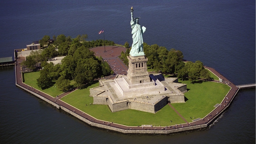 Freiheitsstatue in New York, Liberty Island. Wir haben für euch spannende Fakten zu Lady Liberty gesammelt.  | Bild: picture-alliance/Ulrich Baumgarten