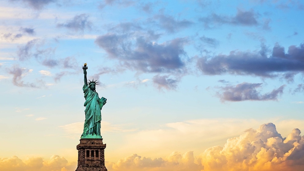 Freiheitsstatue in New York, Liberty Island. Am 28. Oktober 1886 wurde die Freiheitsstatue von New York auf Liberty Island eingeweiht. Was ihr noch nicht über Lady Liberty wusstet. | Bild: dpa/Bildagentur online