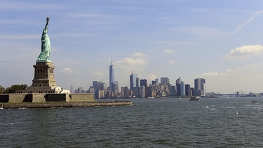 Freiheitsstatue in New York, Liberty Island. Am 28. Oktober 1886 wurde die Freiheitsstatue von New York auf Liberty Island eingeweiht. Wir haben für euch spannende Fakten zu Lady Liberty gesammelt.  | Bild: picture-alliance/dpa