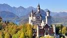 Schloss Neuschwanstein, das Traumschloss des Märchenkönigs Ludwig II. von Bayern. 2019 wurde es 150 Jahre alt. | Bild: picture-alliance/dpa/imageBROKER | Lilly