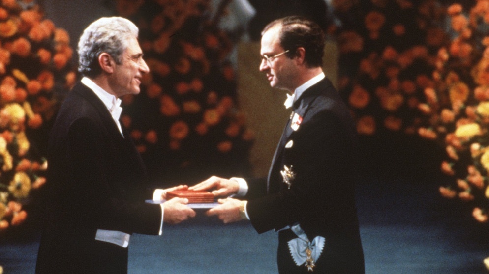 Jack Steinberger erhielt den Physik-Nobelpreis 1988 | Bild: picture-alliance/dpa