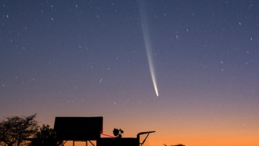 Komet C/2023 A3 Tsuchinshan-ATLAS über Namibia, fotografiert morgens am 1. Oktober 2024. | Bild: Gerald Rhemann, Michael Jäger, D. Möller