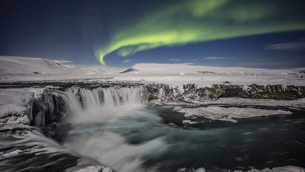 Mondregenbogen und Nordlichter in Island | Bild: Markus van Hauten