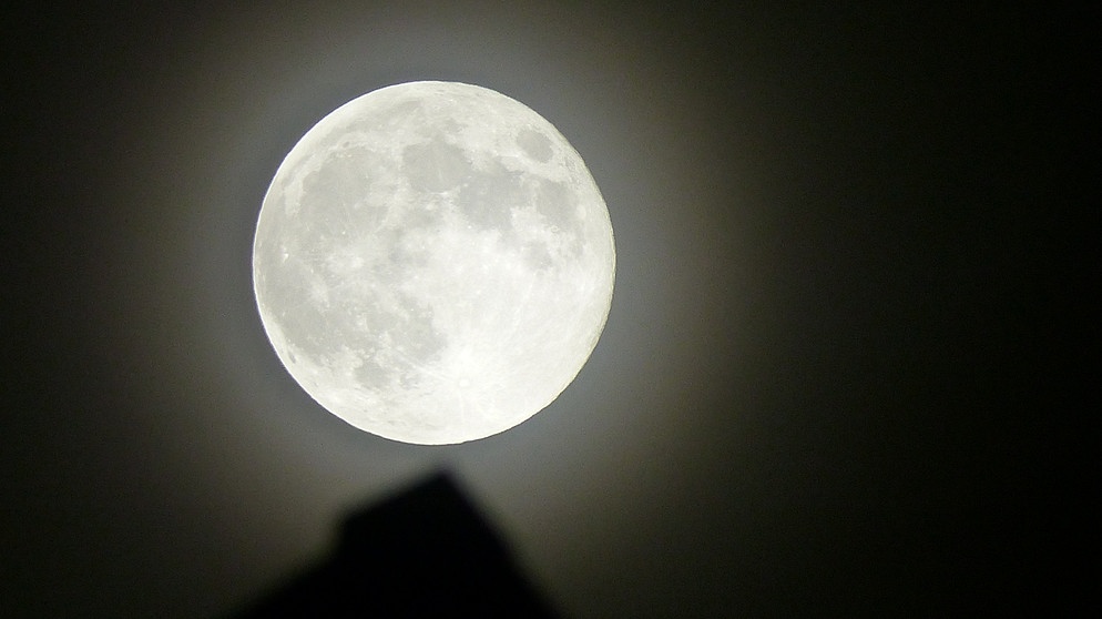 Der Vollmond am 17. Oktober 2024 war der größte Vollmond des Jahres. Hier aufgenommen von Wunibald Wörle | Bild: Wunibald Wörle